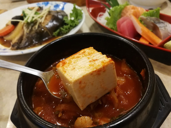 Tohkai-Japanese-Restaurant-central